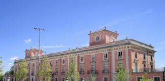 vacunación gripe Comunidad de Madrid fachada delantera Palacio Infante don luis boadilla del monte
