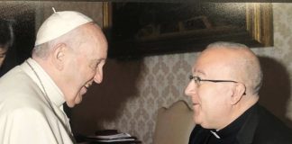 Jose Maria Avendaño obispo auxiliar de la Diocesis de Getafe con el papa Francisco
