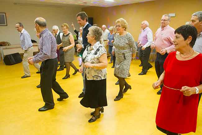 Los mayores de Boadilla del Monte tendrán sábados de baile Mayores Boadilla del Monte baile mayores