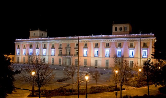 Iluminación del palacio del Infante Don Luis en Boadilla del Monte, consumo eléctrico