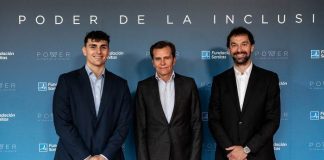 Pincho Ortega, jugador de baske y vecino de Boadilla del Monte junto a Sergio Llull, del Real Madrid en la presentación documental Powe