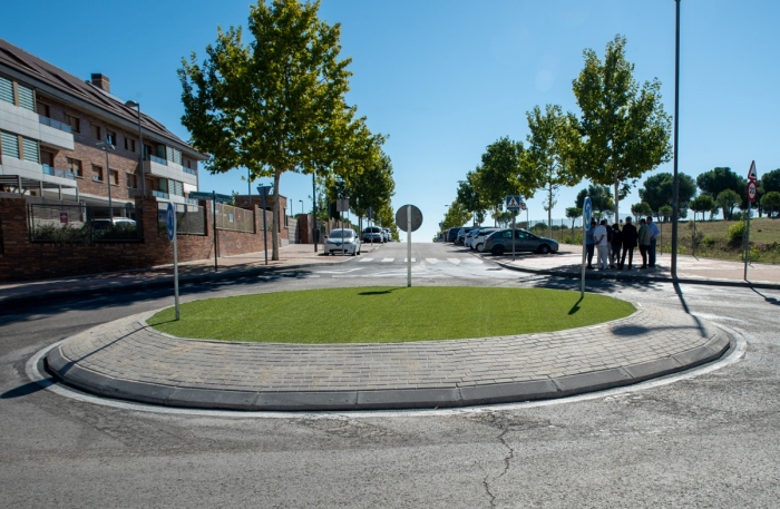 rotonda en valenoso boadilla del monte