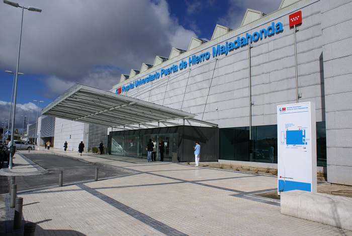 Entrada principal Hospital Puerta de Hierro Majadahonda