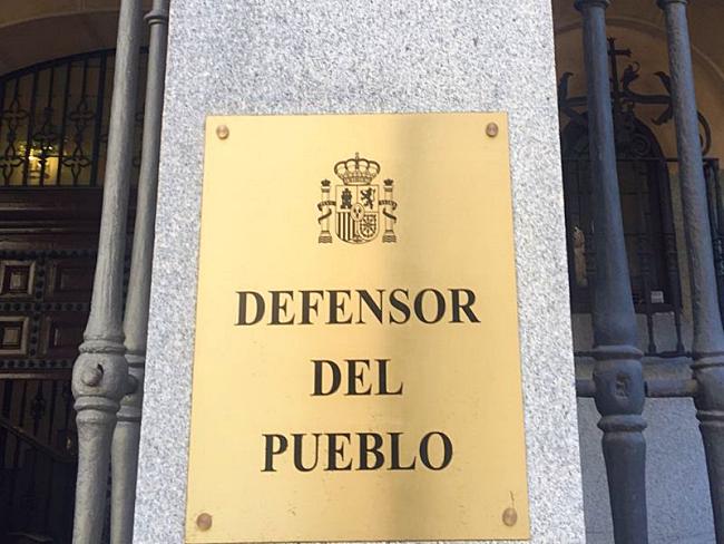 Placa Defensor del Pueblo