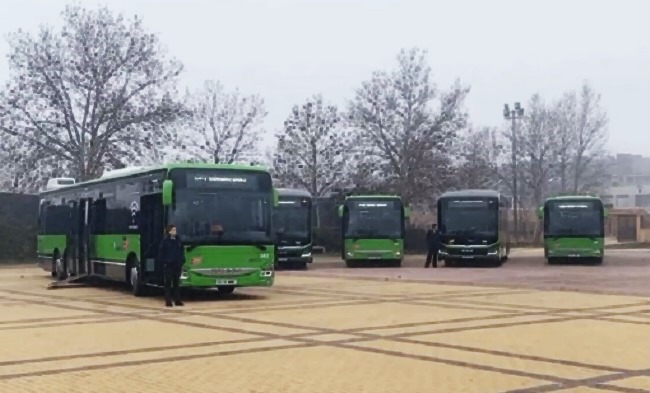 Autobuses de energías limpias se suman a líneas interurbanas a Majadahonda, Las Rozas o Villanueva de la Cañada Autobuses interuabanos hibridos en las Rozas
