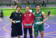 Emilio Boada a la derecha de la imagen, jugador del ADC Boadilla del Monte temporada 2023 2024 Liga VIPS Nacional baloncesto