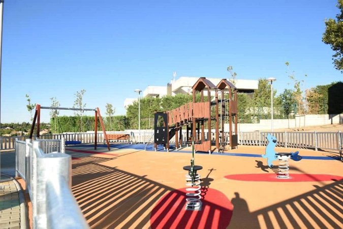 Boadilla del Monte Parque infantil en Boadilla del Monte