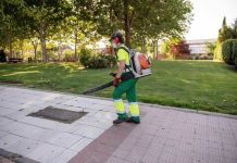 Las limpiezas de verano empiezan en las calles más transitadas del Sector B de Boadilla del Monte