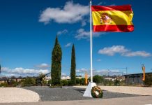 nauguracion de rotonda con cañon antiaéreo del Ejército de Tierra en Boadilla del Monte