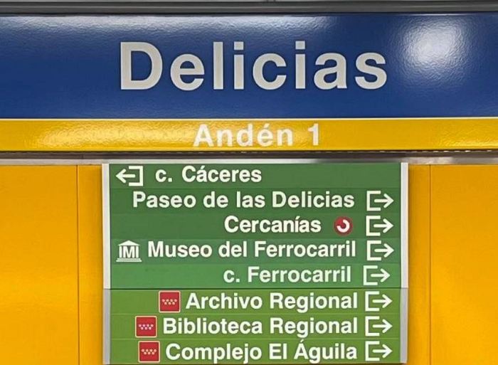 Nuevos carteles de señalización en Metro de Madrid septiembre 2024