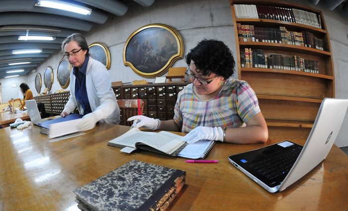 "La Noche de los Investigadores, ¡viva la investigación!" historiadores