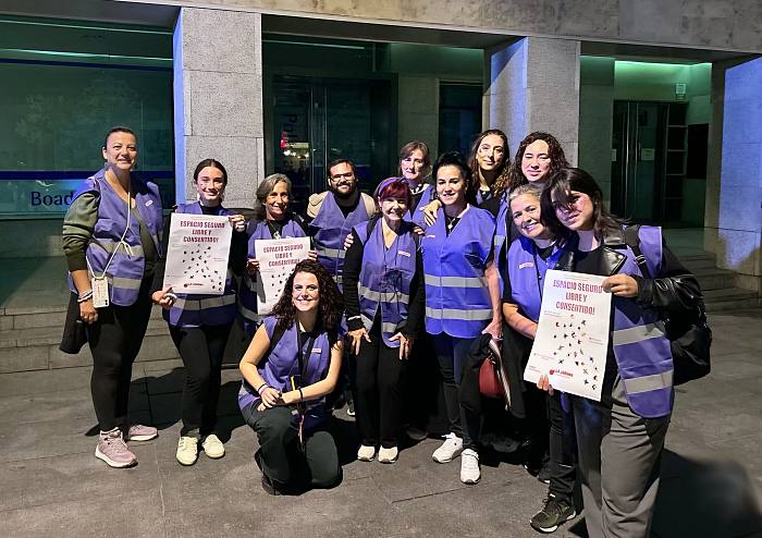 Voluntarios del punto violeta en las fiestras patronales de Boadilla del Monte 2024