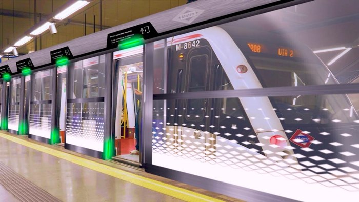 prototipo tren automático y pantallas en anden Linea 6 Metro de Madrid