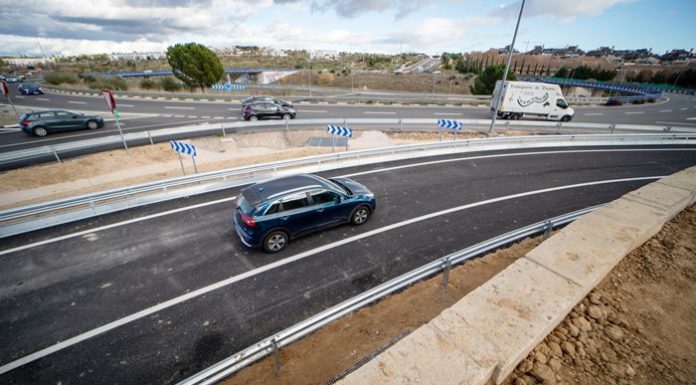 Apertura del tercer carril desde la M-513 y avda. Infante D. Luis a la autovía M-50 en Boadilla del Monte 19 diciembre 2024