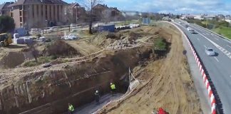 Obras galeria subterránea por debajo del carril de acceso a la M-50 en Boadilla del Monte