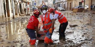 Voluntarios de Cruz Roja en Valencia por la DANA 2024