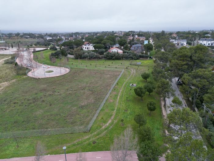 Conexión calle Río Zújar y Valle del Moro en Boadilla del Monte antes de las obras 30 enero 2025