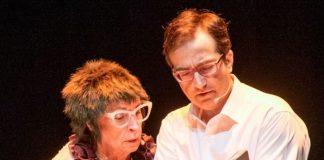 Milagros Morón y José Luis Panero durante una representación de La Tortuga de Darwin