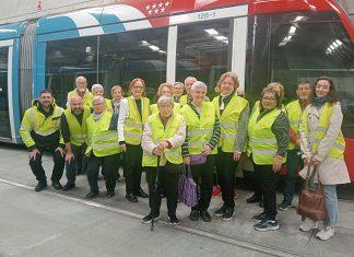 Caminando Seguros, iniciativa de Metro Ligero Oeste con mayores y su seguridad 2025