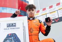 Juan Cota tras lograr la pole en la clasificación de la prueba de Navarra en la F4 España