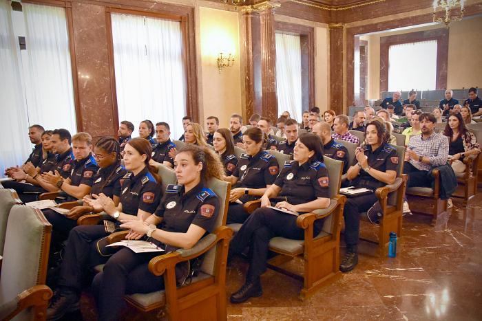 Policías locales de municipios de la Comunidad de Madrid formación sobre violencia de género mayo 2025