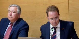 VOX Boadilla del Monte durante moción del cierre de la M-50 en mayo 2025