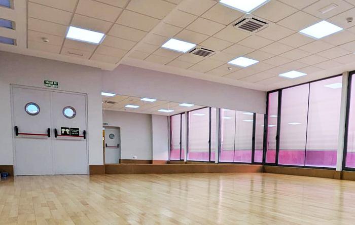 Boadilla del Monte luces LED en edificio municipal de Boadilla del Monte agosto 2025