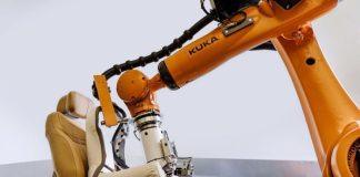 Robot prueba asiento de coche