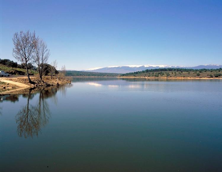 Embalse de Puentes Viejas en la Comunidad de Madrid