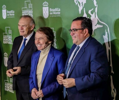 Raphael Pedro Piqueras Raphael y alcalde de Boadilla del Monte Javier Ubeda foto Berta Villafuerte boadilladigital 2026