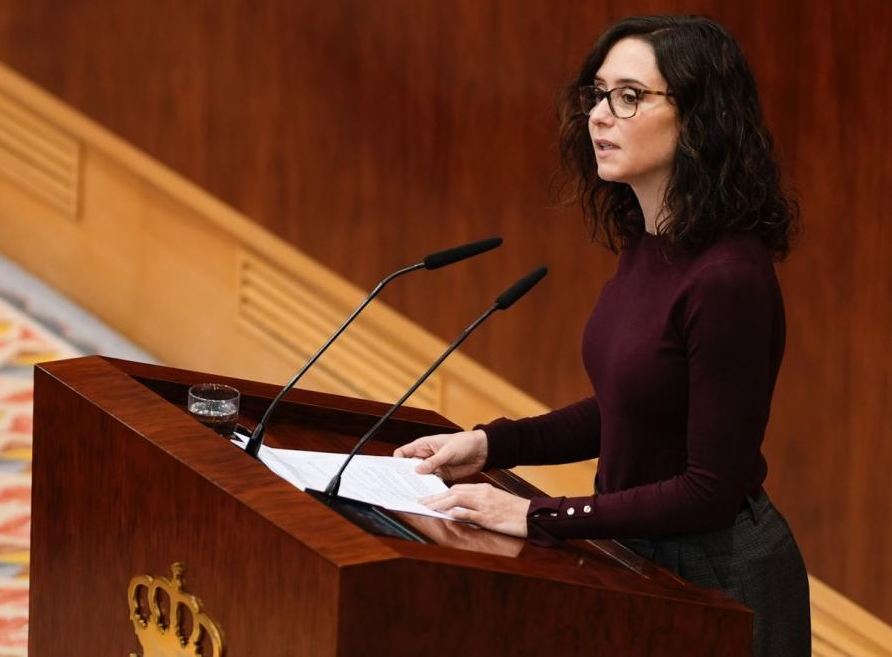 Isabel Diaz Ayuso durante su comparecencia en la Asamblea de Madrid para anunciar el Plan Vive Universitario marzo 2025