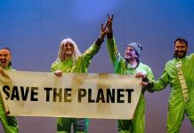 Yllana estrenará en Madrid 'Greenpiss', una mordaz sátira sobre el ecologismo y el consumismo