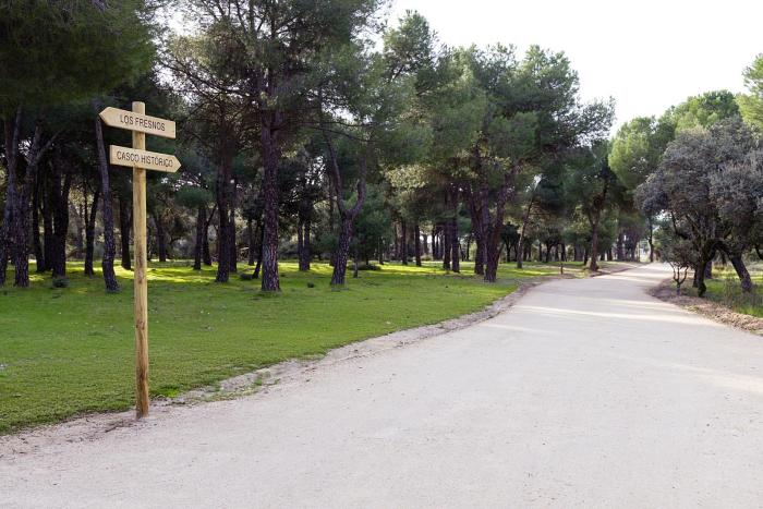 El Ayuntamiento de Boadilla del Monte completa la adecuación de la senda ciclable de la M-516 con fondos europeos senda ciclable paralela a la carretera M-516 en Boadilla del Monte marzo 2026