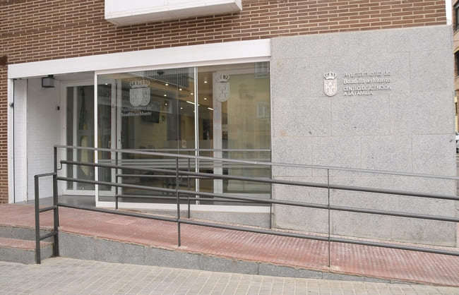 El CAF de Boadilla del Monte atendió a 246 familias en 2025 e incorporó programas contra la soledad y las autolesiones en menores